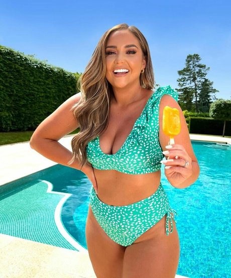 Jacqueline Jossa photo 257