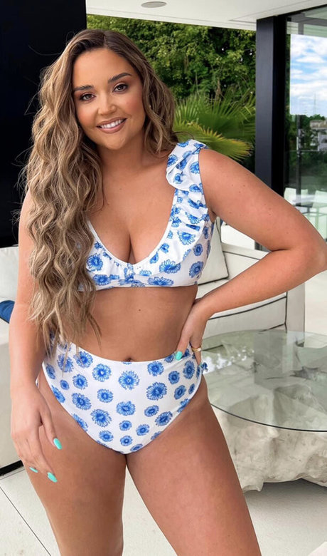 Jacqueline Jossa photo 286