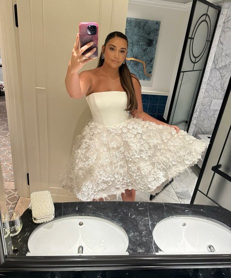 Jacqueline Jossa photo 353