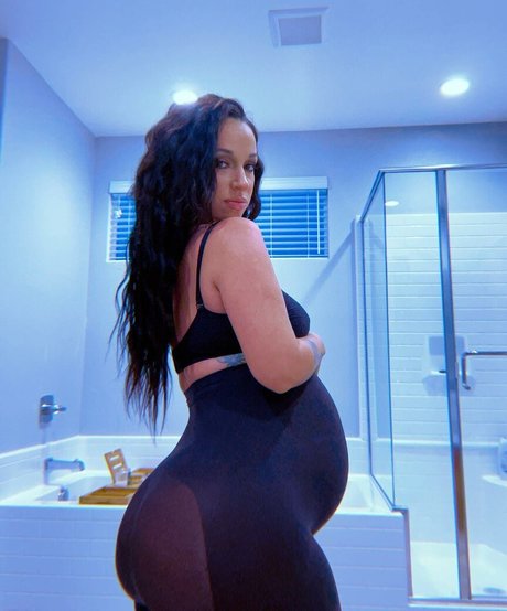 Jada Stevens photo 21