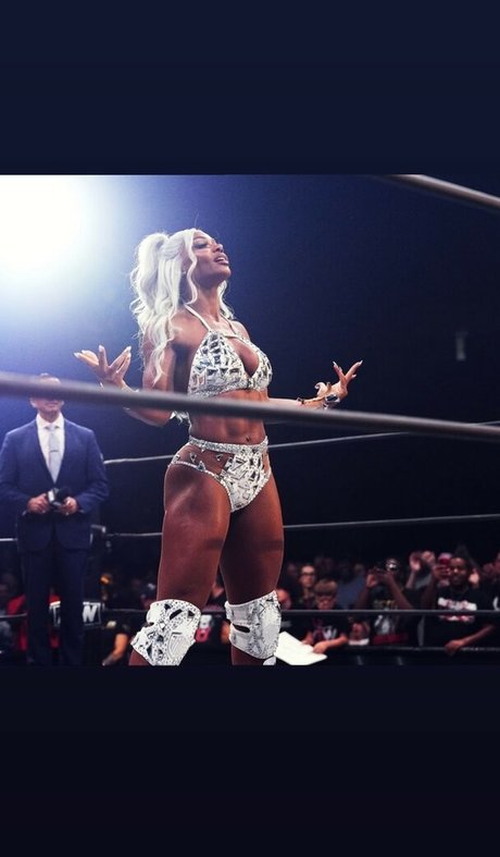 Jade Cargill photo 347