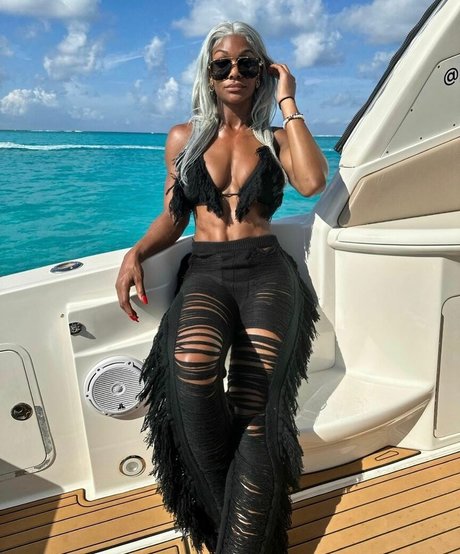 Jade Cargill photo 384