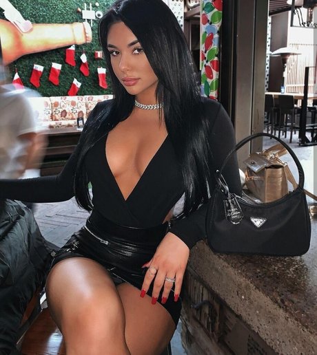 Jadeinwondrland photo 9