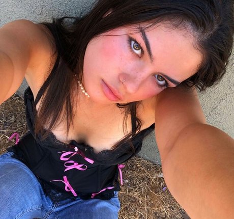 Jalynn Irwin photo 10