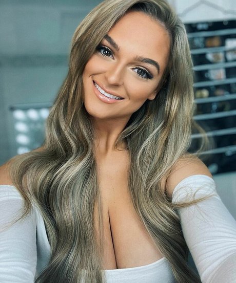 Jamie Leigh photo 16