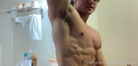 Jamietylerflex photo 10