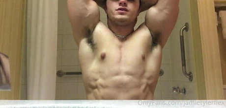 Jamietylerflex photo 15