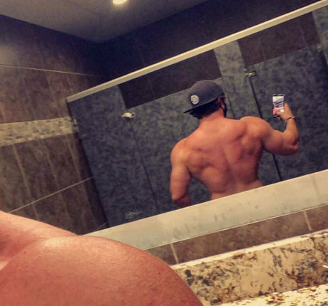 Jamietylerflex photo 42