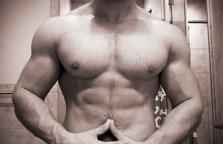 Jamietylerflex photo 46