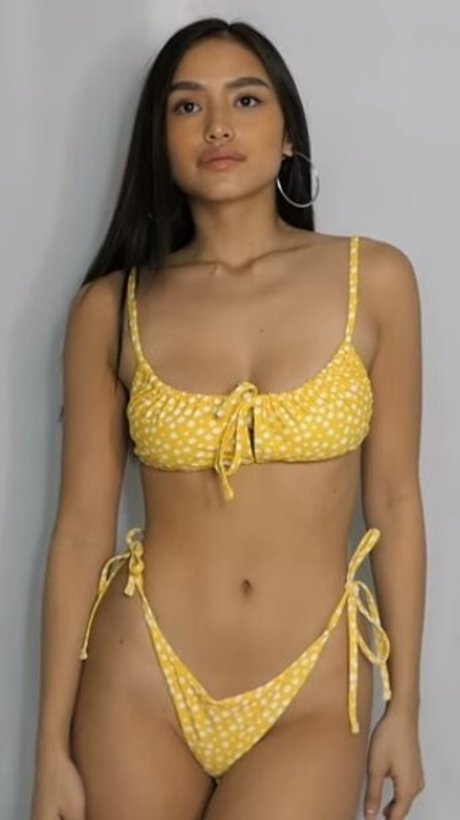Jamina Cruz photo 29
