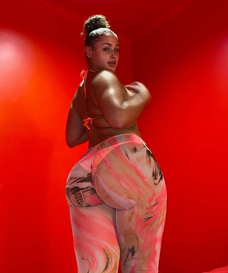Janae Girard photo 81