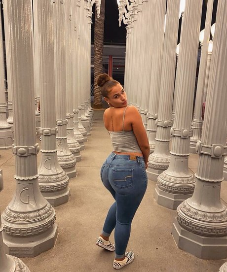 Janae Girard photo 89