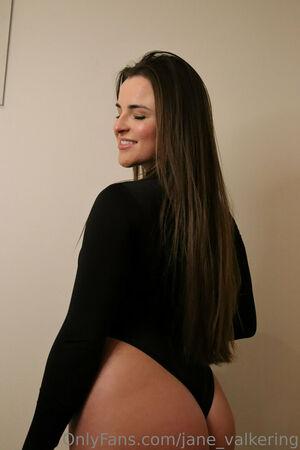 Jane Valkering photo 42