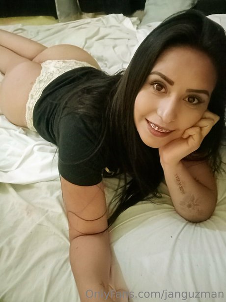 Janeth Guzman photo 9