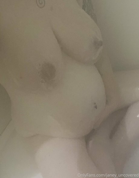 Janey_uncovered photo 53