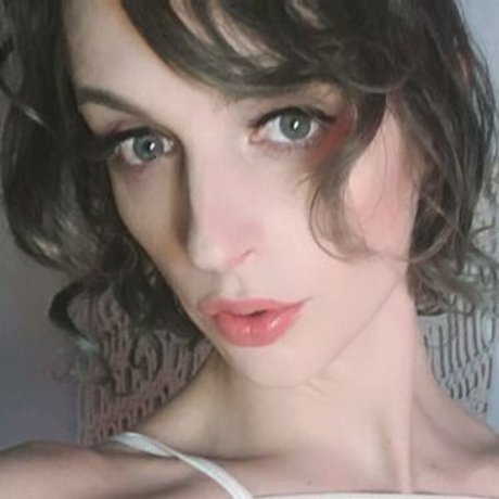 Janie Blade photo 33