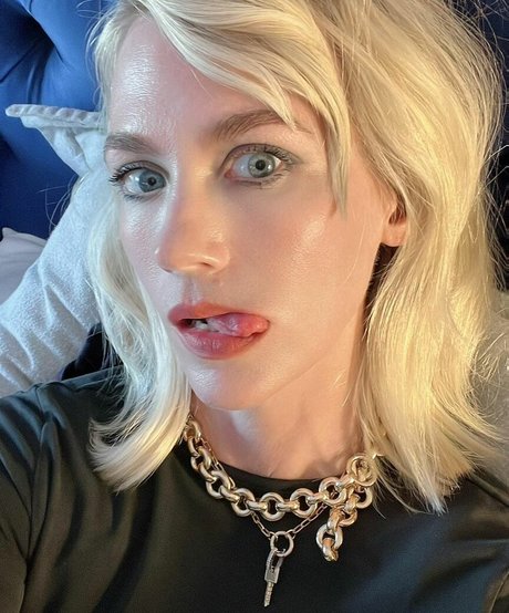 January Jones photo 9
