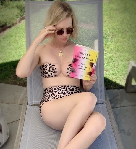 January Jones photo 77