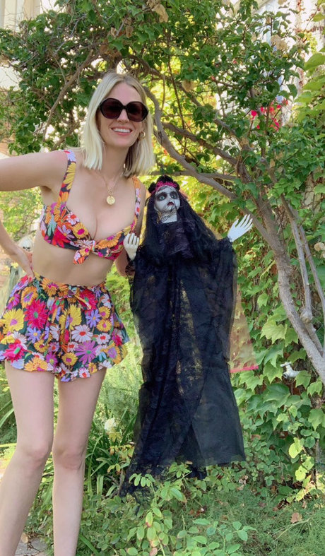 January Jones photo 101