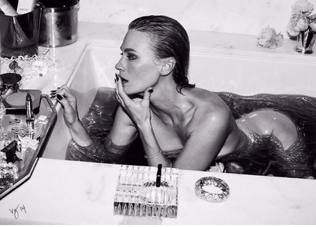 January Jones photo 145