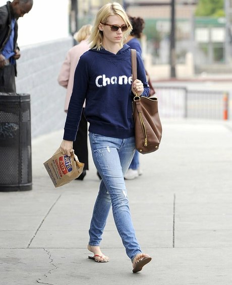 January Jones photo 185