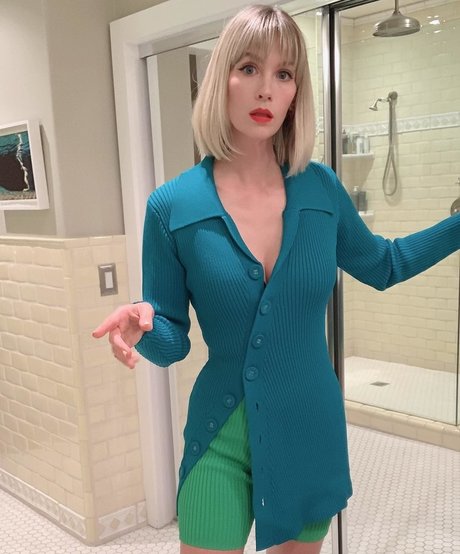 January Jones photo 199