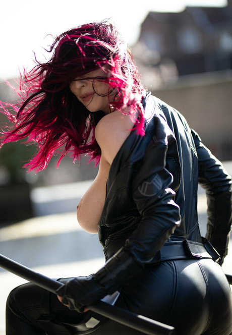 Januaryembersxo photo 13