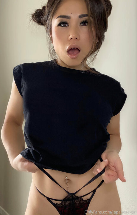 Japanese-girl photo 3