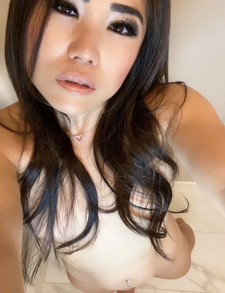 Japanese-girl photo 93