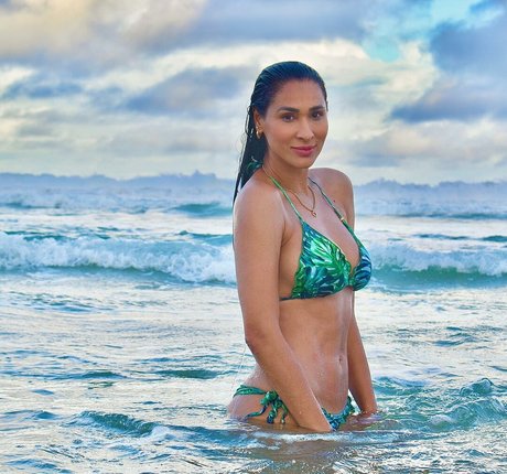 Jaqueline Carvalho photo 35