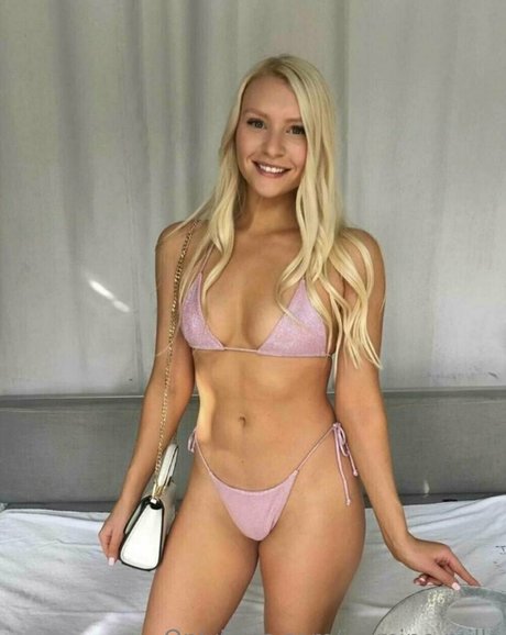 Jasmine Mills photo 160