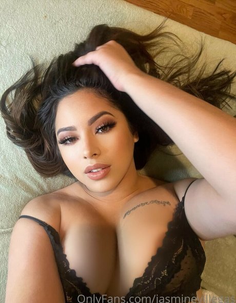 Jasmine Villegas photo 54