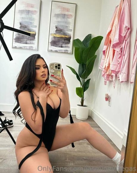 Jasmine Villegas photo 116