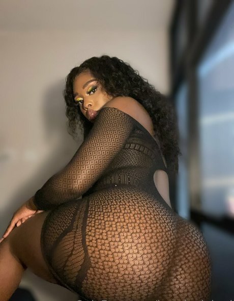 Jasminejabari photo 41