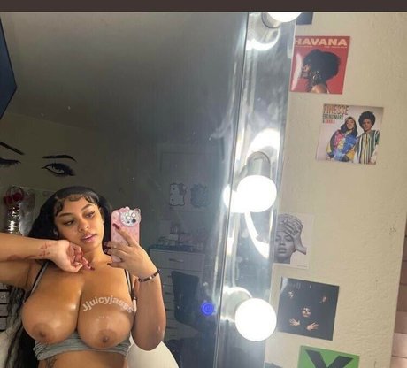 Profile photo of Jasmyn Aaliyah