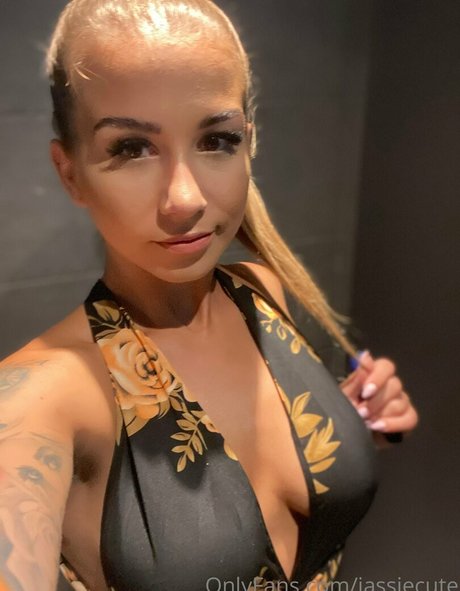 Jassiecute photo 42