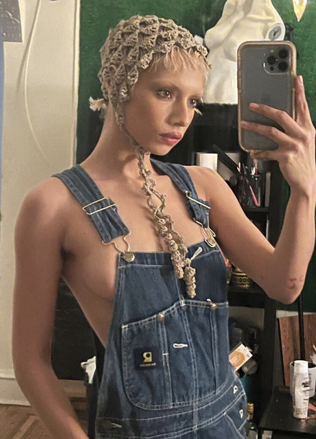 Jazelle Zanaughtti photo 14