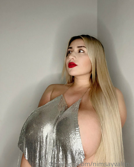 Jazmin Gurrola photo 26