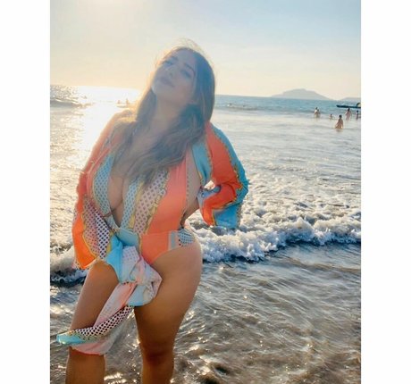 Jazmin Gurrola photo 59