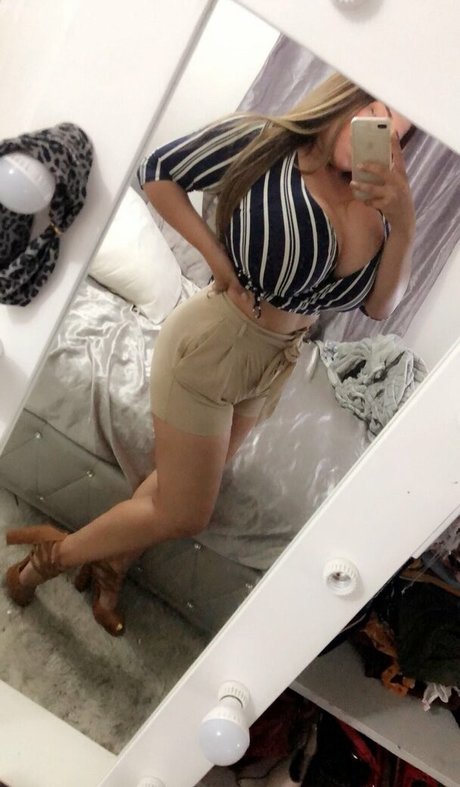 Jazmin Gurrola photo 76