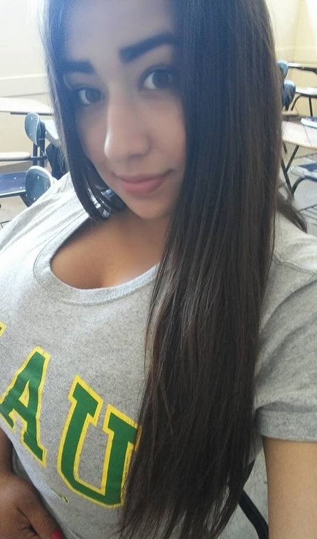 Jazmin Gurrola photo 218