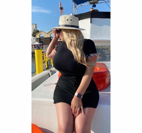 Jazmin Gurrola photo 258