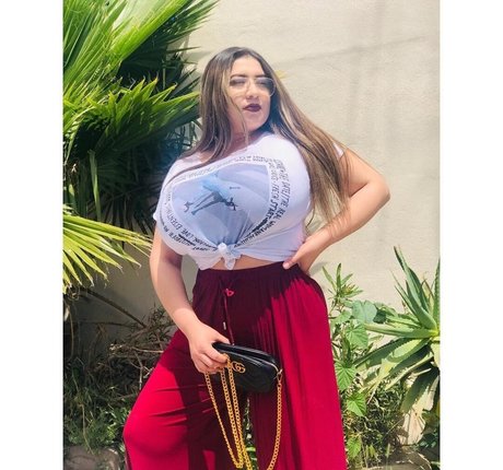 Jazmin Gurrola photo 296