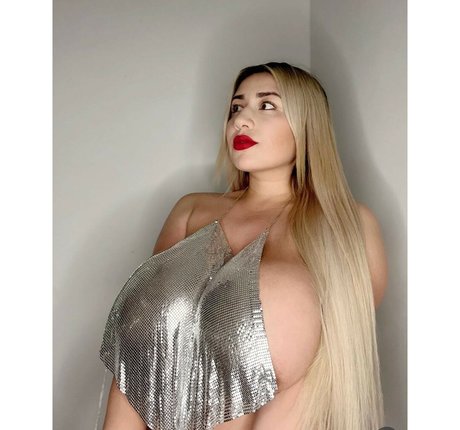 Jazmin Gurrola photo 323