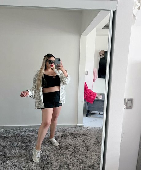 Jazmin Gurrola photo 324