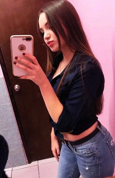 Jazmin Gurrola photo 383