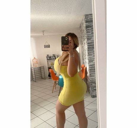 Jazmin Gurrola photo 414