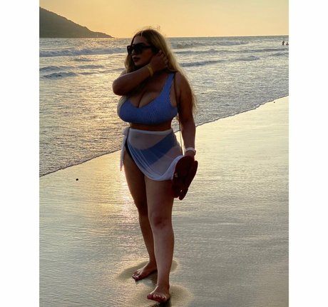 Jazmin Gurrola photo 421