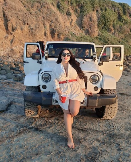 Jazmin Gurrola photo 431