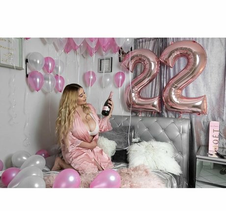 Jazmin Gurrola photo 440